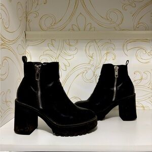 Steve Madden Turbo Boots